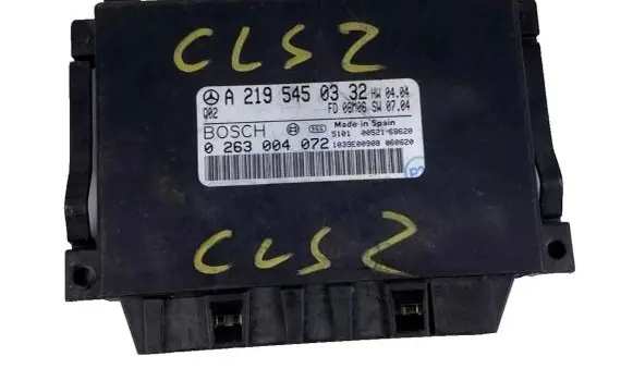 Mercedes-Benz CLS C219 Parking PDC control unit/module A2195450332