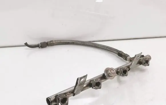 Mercedes-Benz E W211 Fuel main line pipe A2720780092 A2034700575