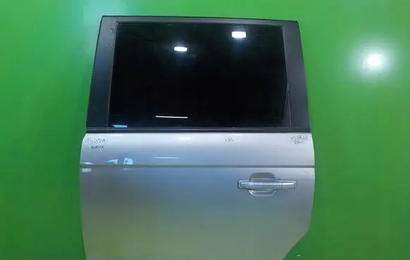 SsangYong Rodius Rear door LEWE