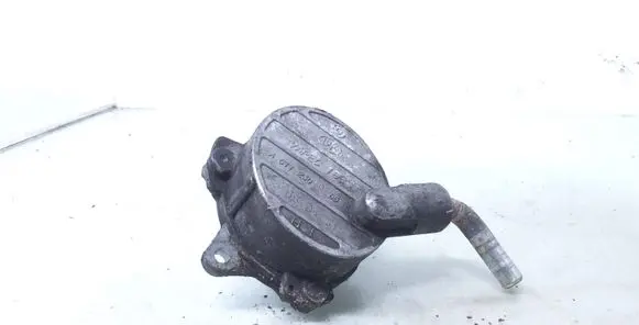 Mercedes-Benz ML W163 Vacuum pump A6112300065