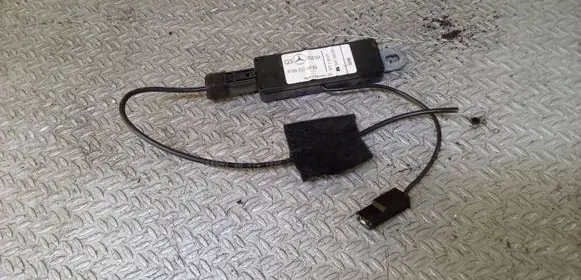 Mercedes-Benz B W245 Aerial antenna amplifier A1698200489