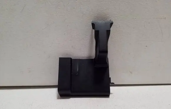 Audi Q7 4M Rear seat rail trim cover 4M0883689C