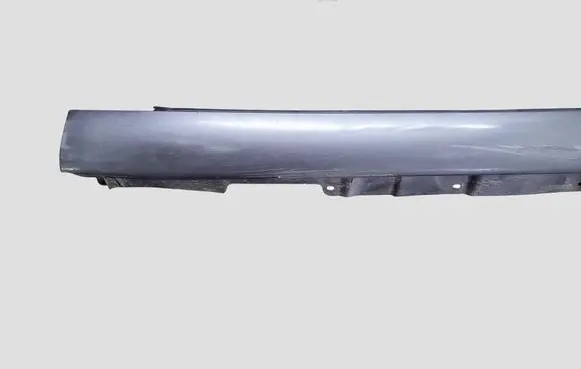 Toyota Avensis T250 Sill