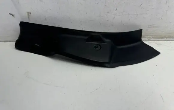 Mercedes-Benz E W213 Rear/tail light trim molding A2136900702