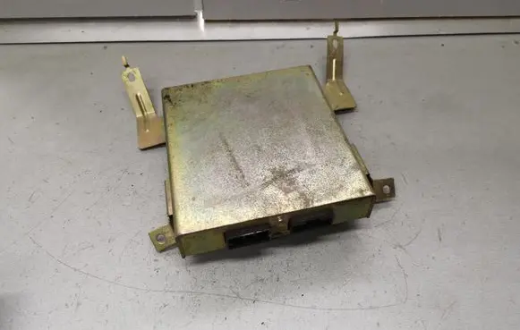 Nissan Terrano Engine control unit/module 237100F003 4079013573