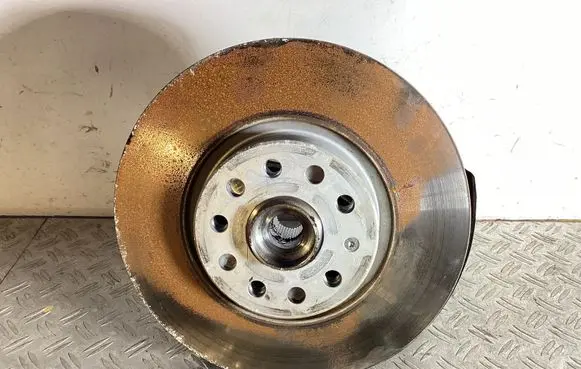 Volkswagen Tiguan Front wheel hub 5Q0407257C