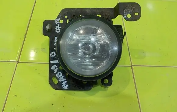 Peugeot 4007 Front fog light 89203951 LEWY