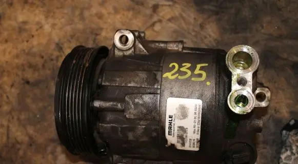 Seat Toledo I (1L) Air conditioning (A/C) compressor (pump) 820803