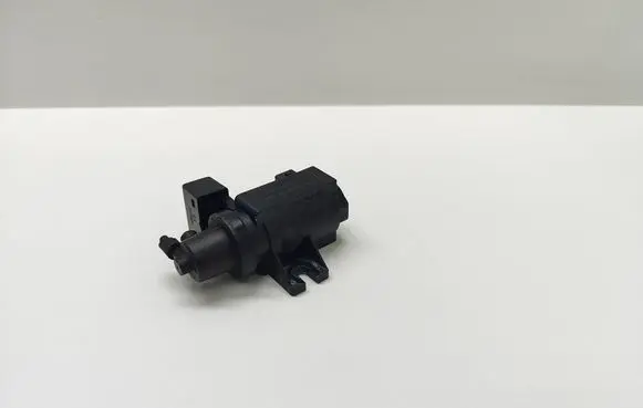 BMW 5 E60 E61 Turbo solenoid valve 700579 70057903 7796634