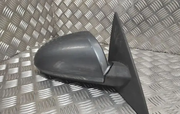 Nissan Primera Front door electric wing mirror 024180