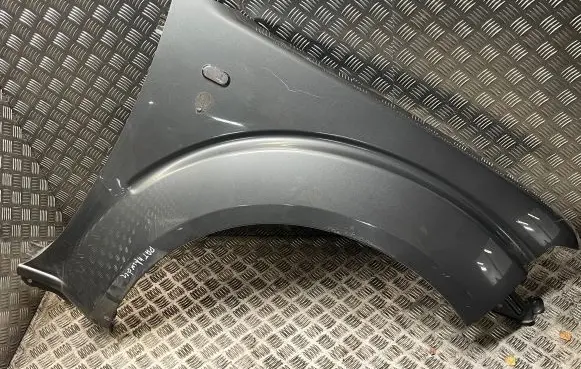 Nissan Pathfinder R51 Fender
