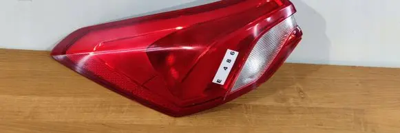 Ford Focus Rear/tail lights F1EB13405