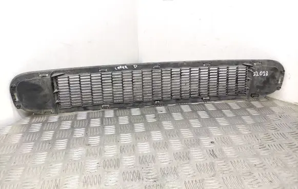 Mini One - Cooper Coupe R56 Front bumper lower grill 16614910