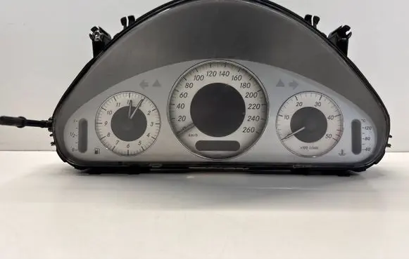 Mercedes-Benz E W211 Speedometer (instrument cluster) A2115405711 110080250015