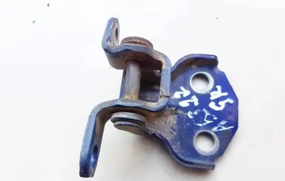 Subaru Legacy Rear door lower hinge