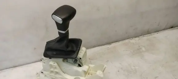 KIA Stonic Gear shifter/selector 46700H8210KI