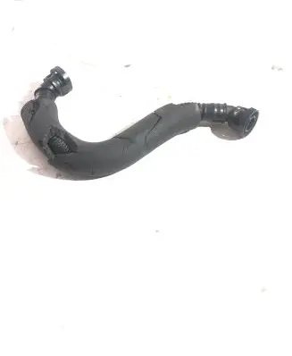 Volkswagen Tiguan Breather hose/pipe 06J103211