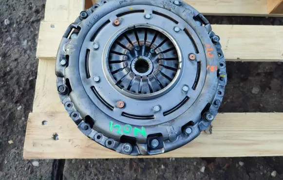 Hyundai i30 Dual mass flywheel 