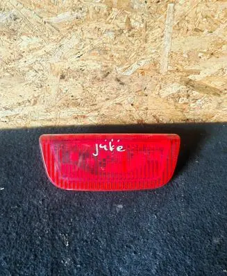 Nissan Juke I F15 Third/center stoplight