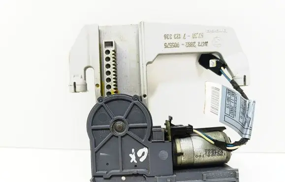 BMW 7 E65 E66 Seat adjustment motor 7123326
