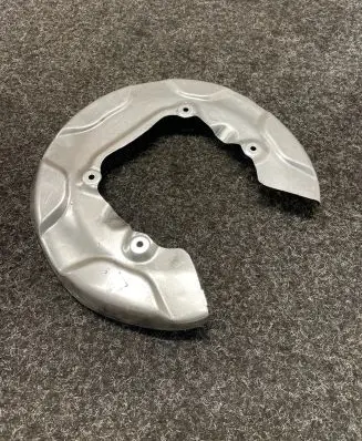 BMW X1 U11 Rear brake disc plate dust cover 6892749