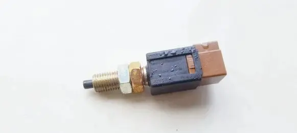 Subaru Forester SG Brake pedal sensor switch