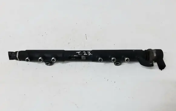 Volvo V70 Fuel main line pipe 0445215023 30757146