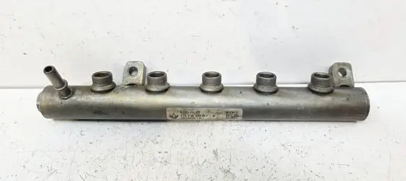 Nissan X-Trail T32 Fuel main line pipe 1752000Q4E 175216420R 8201044829
