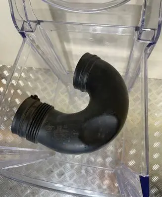 Audi A3 S3 A3 Sportback 8P Air intake hose/pipe 1K0129618AE