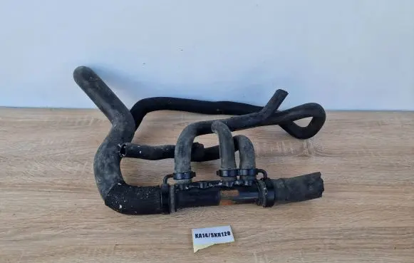 Renault Laguna III Engine coolant pipe/hose 1800413515