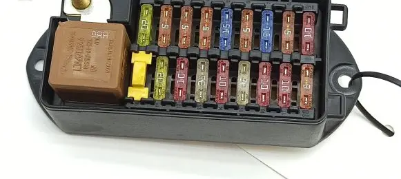 Jaguar XJ X308 Fuse module LNC2800BC 160932060300 518205000