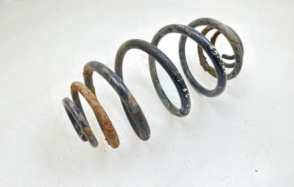 Opel Zafira B Rear coil spring