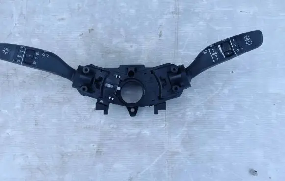 Hyundai Tucson TL Wiper turn signal indicator stalk/switch 93404D7962