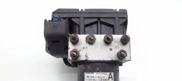 Volvo S70 V70 V70 XC ABS Pump 9472968
