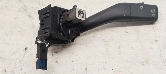 Volkswagen Golf V Wiper control stalk 1K0953519