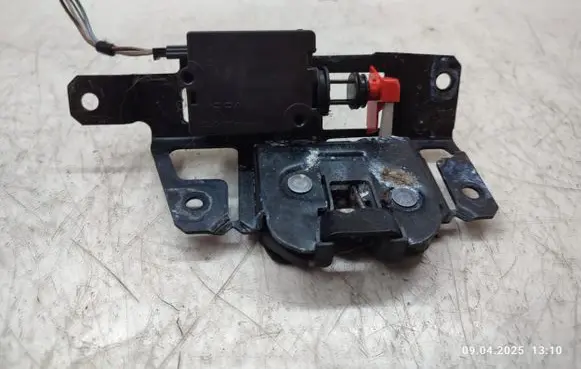 BMW X3 E83 Tailgate/trunk/boot lock/catch/latch 7201561