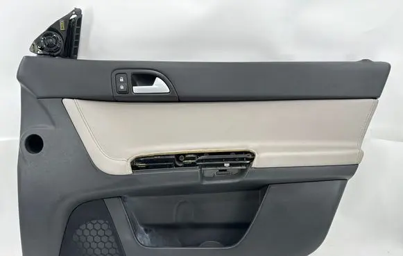 Volvo V50 Front door card panel trim 30755293