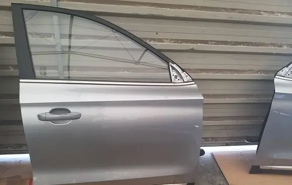 MG ZS Front door