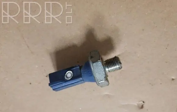 Volkswagen Golf VII Oil pressure sensor 06K919081
