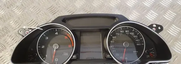 Audi A5 8T 8F Speedometer (instrument cluster) 8T0920982F 8T0920982