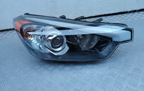 KIA Sportage Headlights/headlamps set 