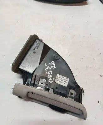Rear air vent grill