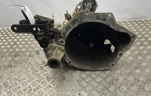 Chrysler Grand Voyager IV Manual 5 speed gearbox P04641928AC 04641928AC