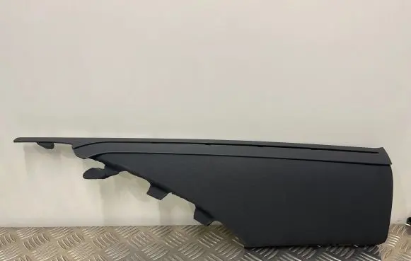(D)pillar trim (top)