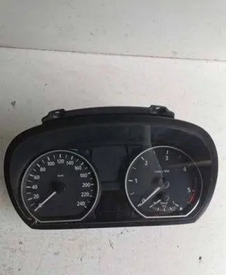 BMW 1 E81 E87 Speedometer (instrument cluster) 102495231