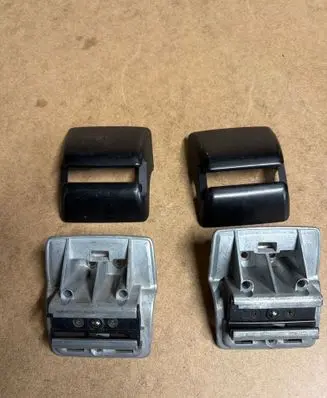 BMW 5 E39 Parcel shelf load cover mount bracket 8217304