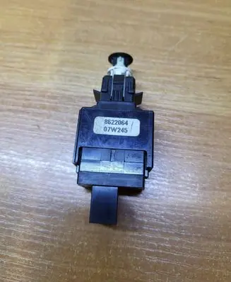 Volvo XC90 Brake pedal sensor switch 8622064