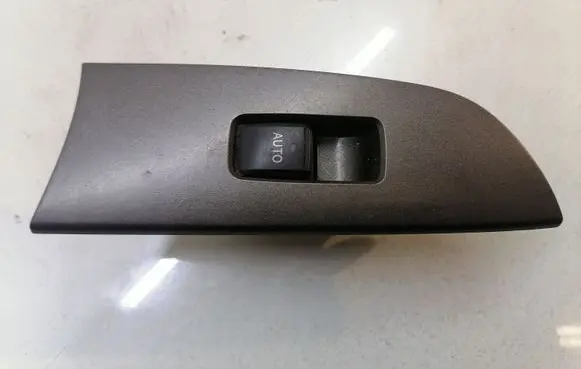 Lexus IS 220D-250-350 Electric window control switch 8403053020
