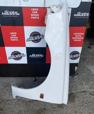 Volvo S40, V40 Fender