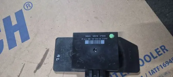 Volkswagen PASSAT B6 Comfort/convenience module 3B0959799 5DK00754400